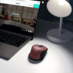 UGREEN 25752 Ergonomic Wireless Mouse – 2.4GHz & Bluetooth (Red, AA Battery Not Included) - Image 5